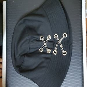 Black bucket hat with chains